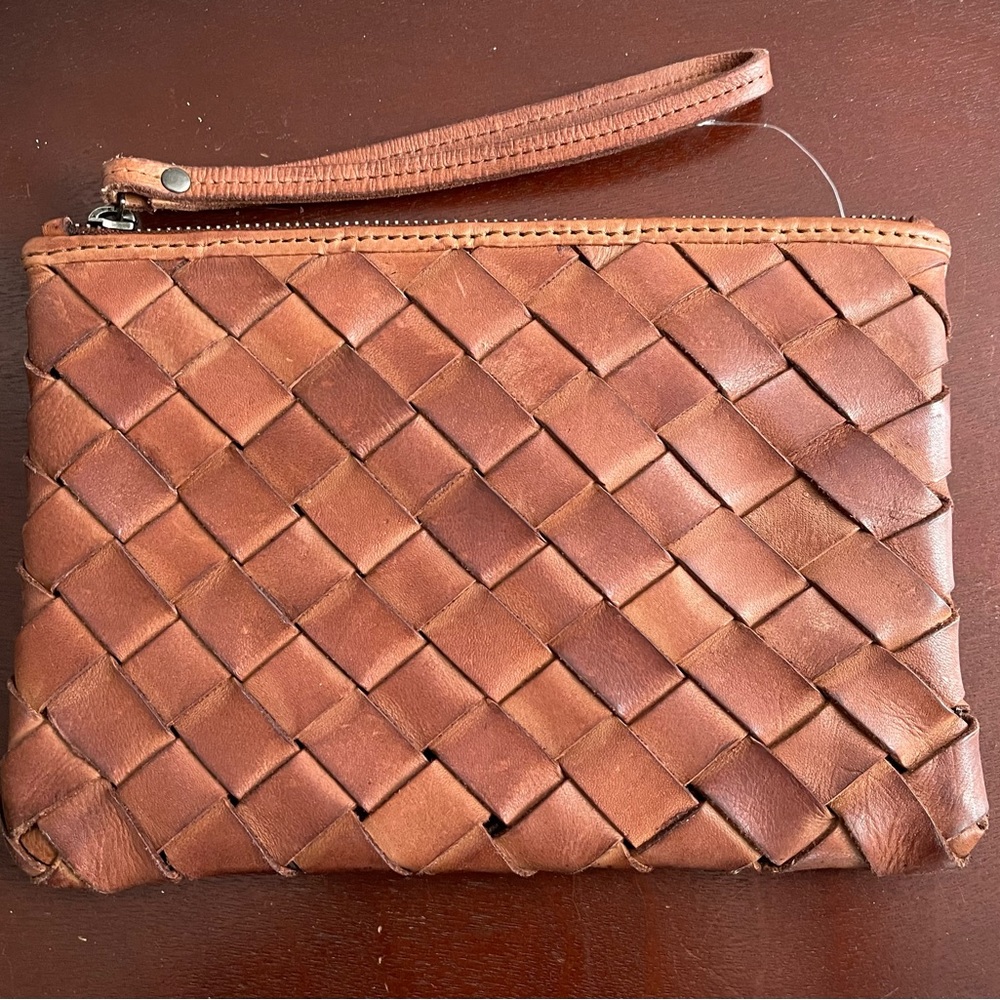 Vilenca Holland Woven Leather Zip Top Wristlet Clutch Cognac New No Tag
